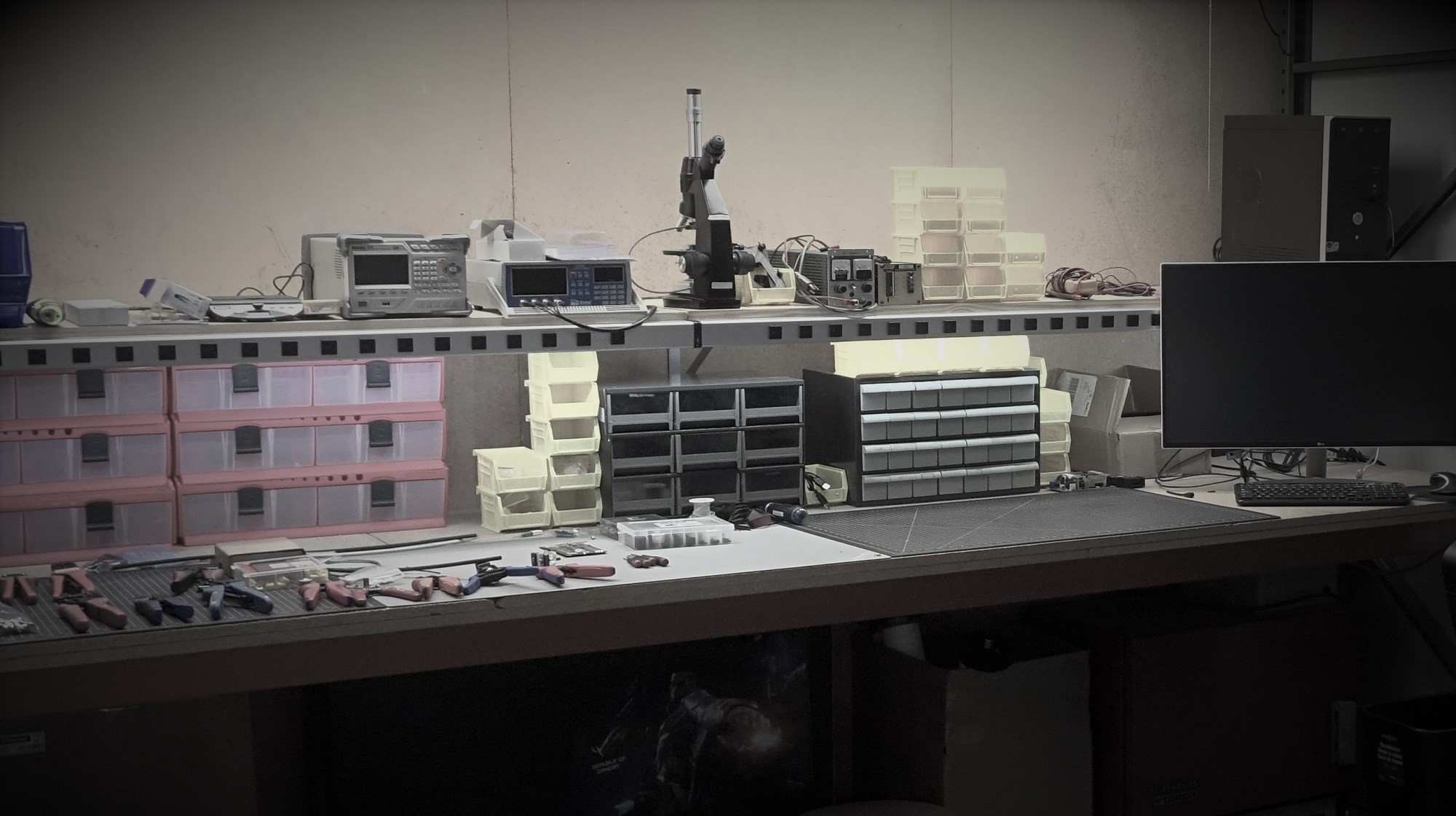 Mechatronics Assembly and Testing Bench